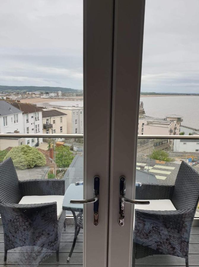 Modern Apartment With Stunning Sea View Weston-super-Mare Exterior foto